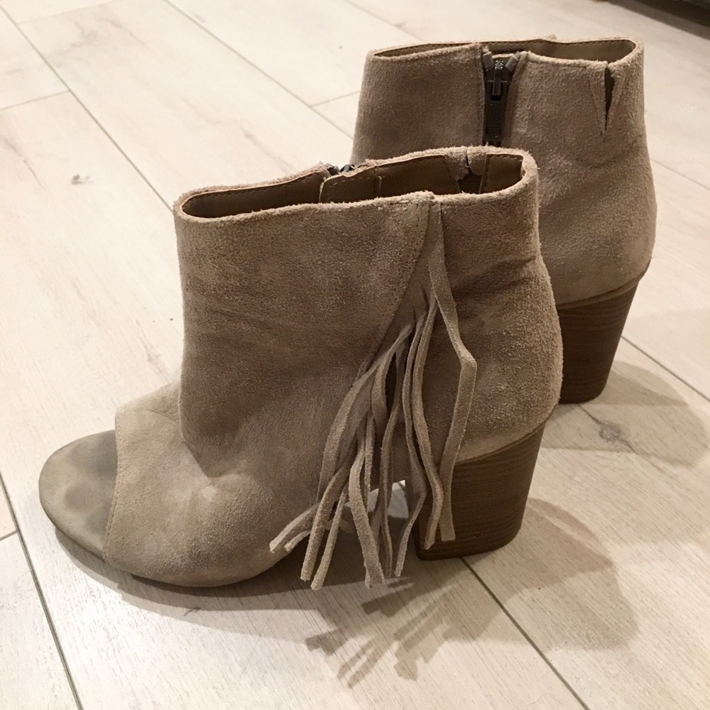 Kenneth Cole Reaction Suede Fringe Ankle Booties
